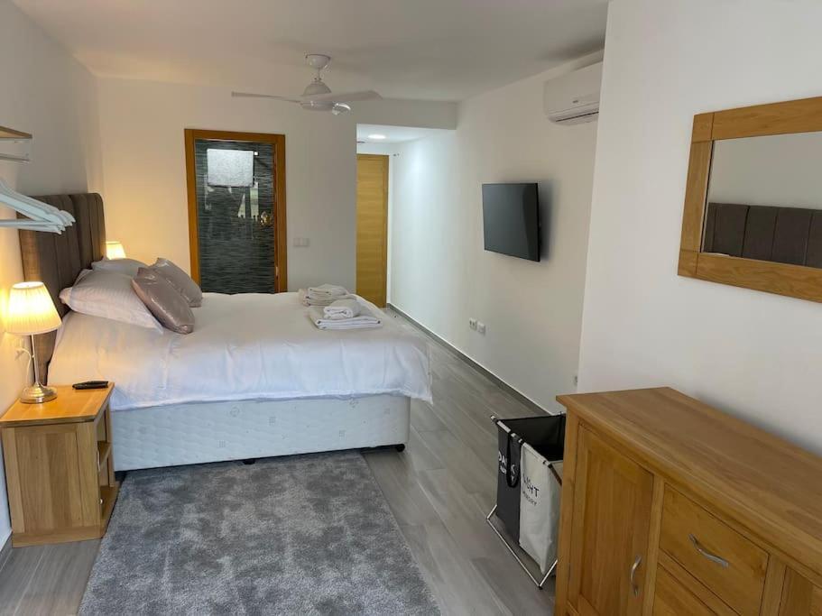 Mar Menor Golf Resort, Luxury Sleeps 6, Lake Views Murcia Exterior foto